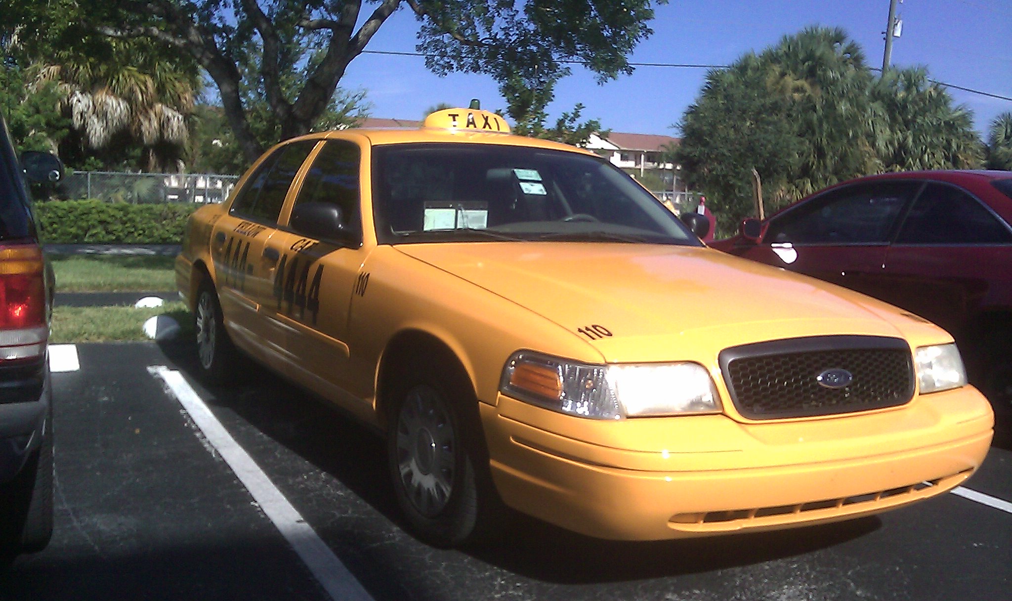8am close up....YUP...its a cab...in an assigned spot